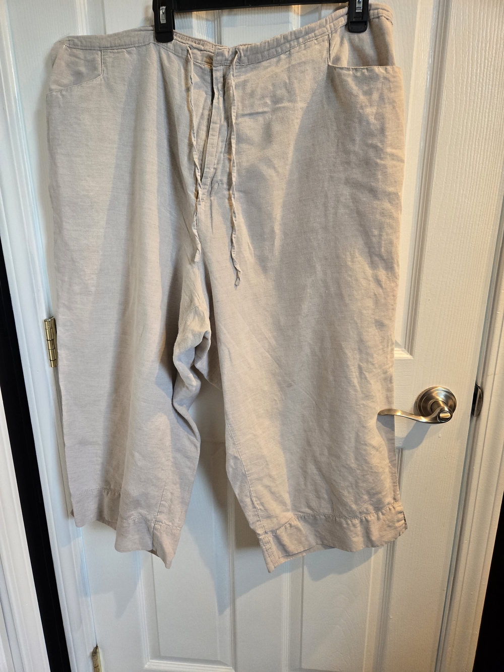 Venezia Beige Linen-Blend Pants with Navy Label